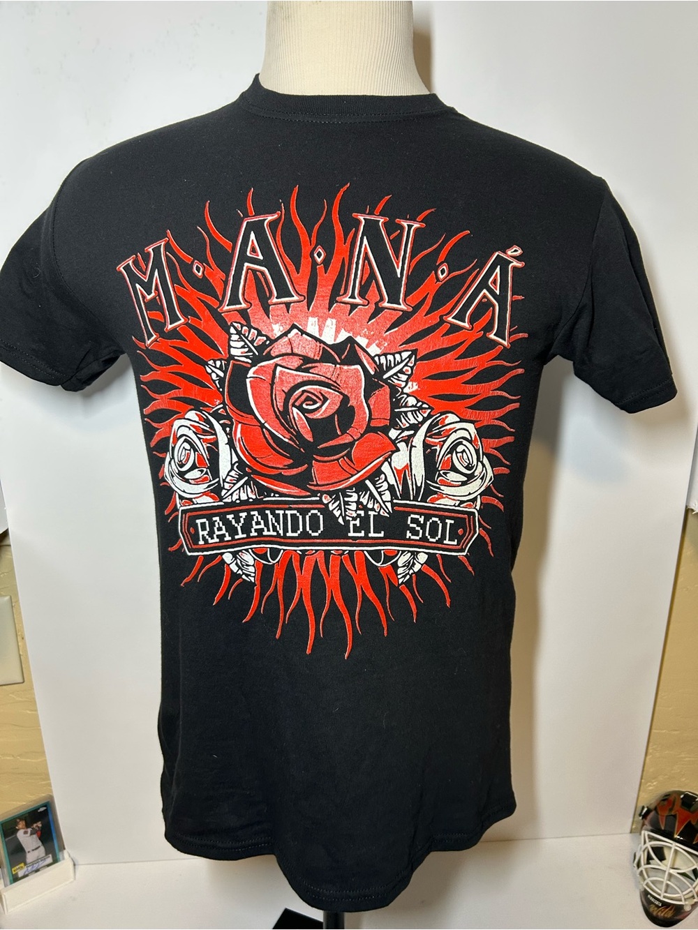 Fruit of the Loom Black Short Sleeve Tee with Red Rose Graphic